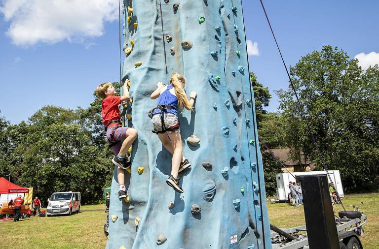 Mobile Climbing Tower and Trailer Photo